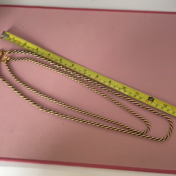 Gold toned Trifari set of two collars - Picture 4 of 4
